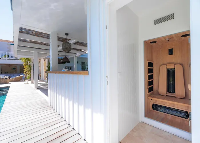 Les Peupliers Avec Piscine Privee Et Sauna Villa Royan